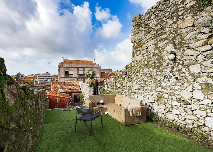 Oporto Gardens - Historical House